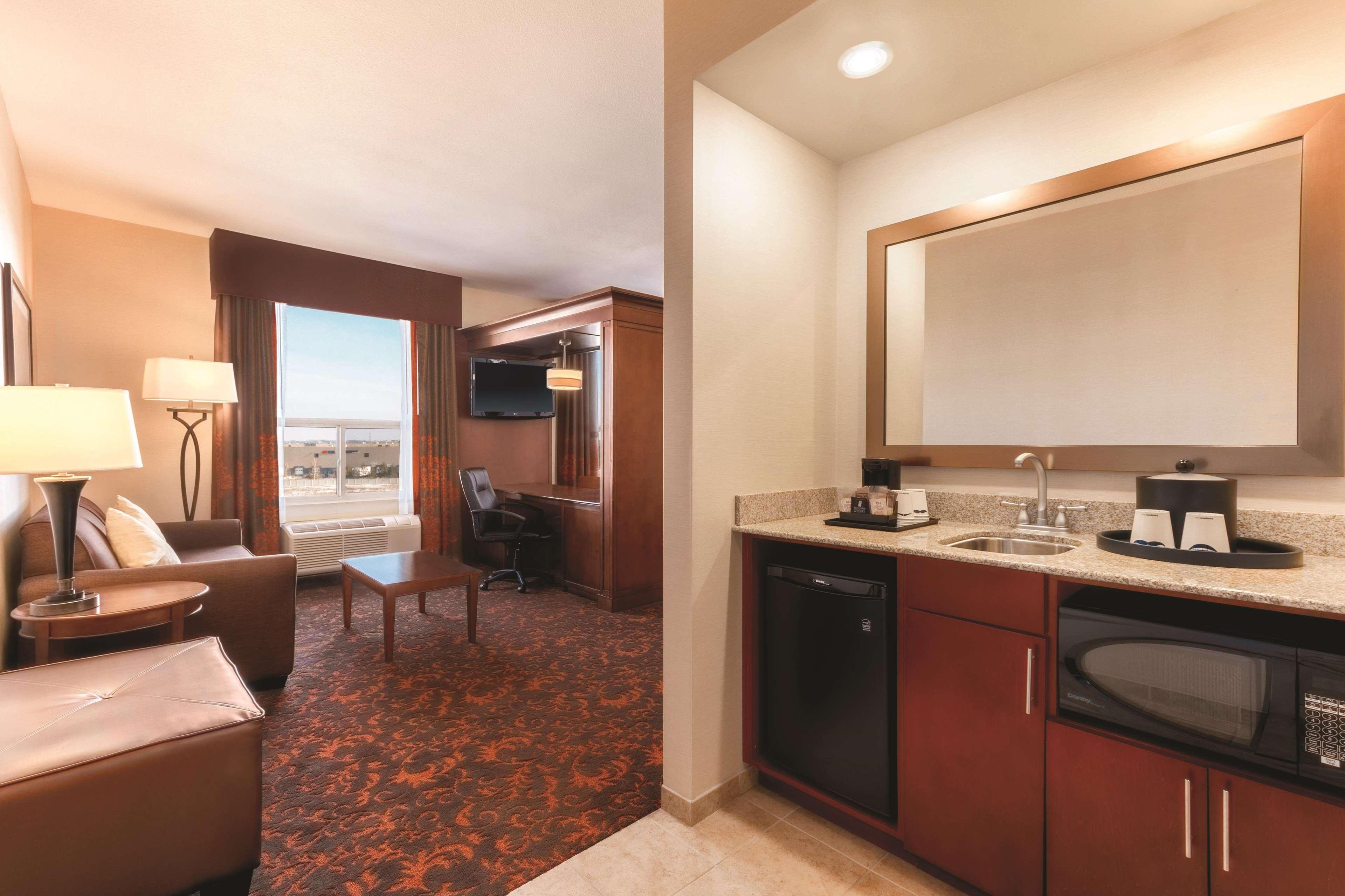 Hampton Inn By Hilton Edmonton South Extérieur photo