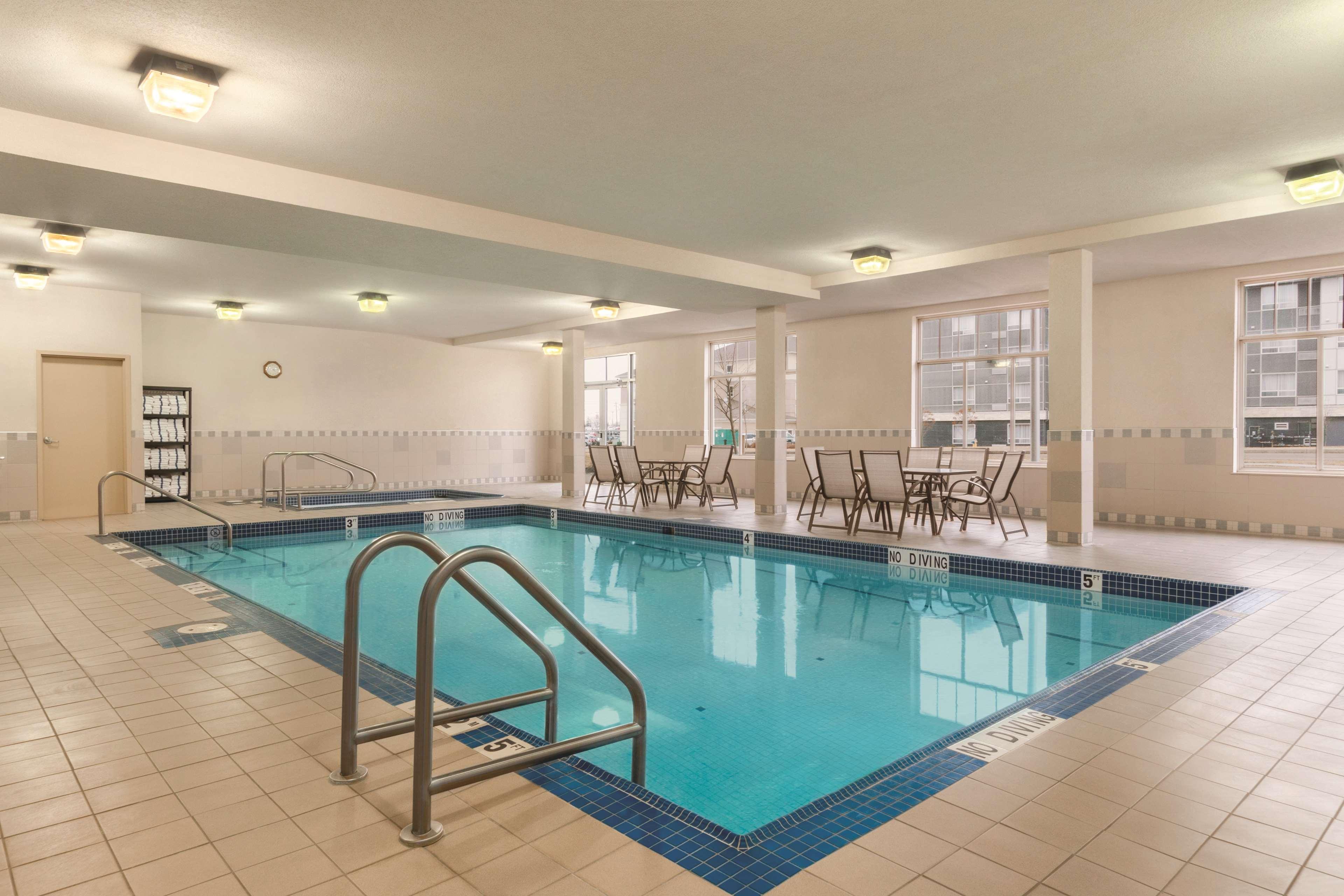 Hampton Inn By Hilton Edmonton South Extérieur photo