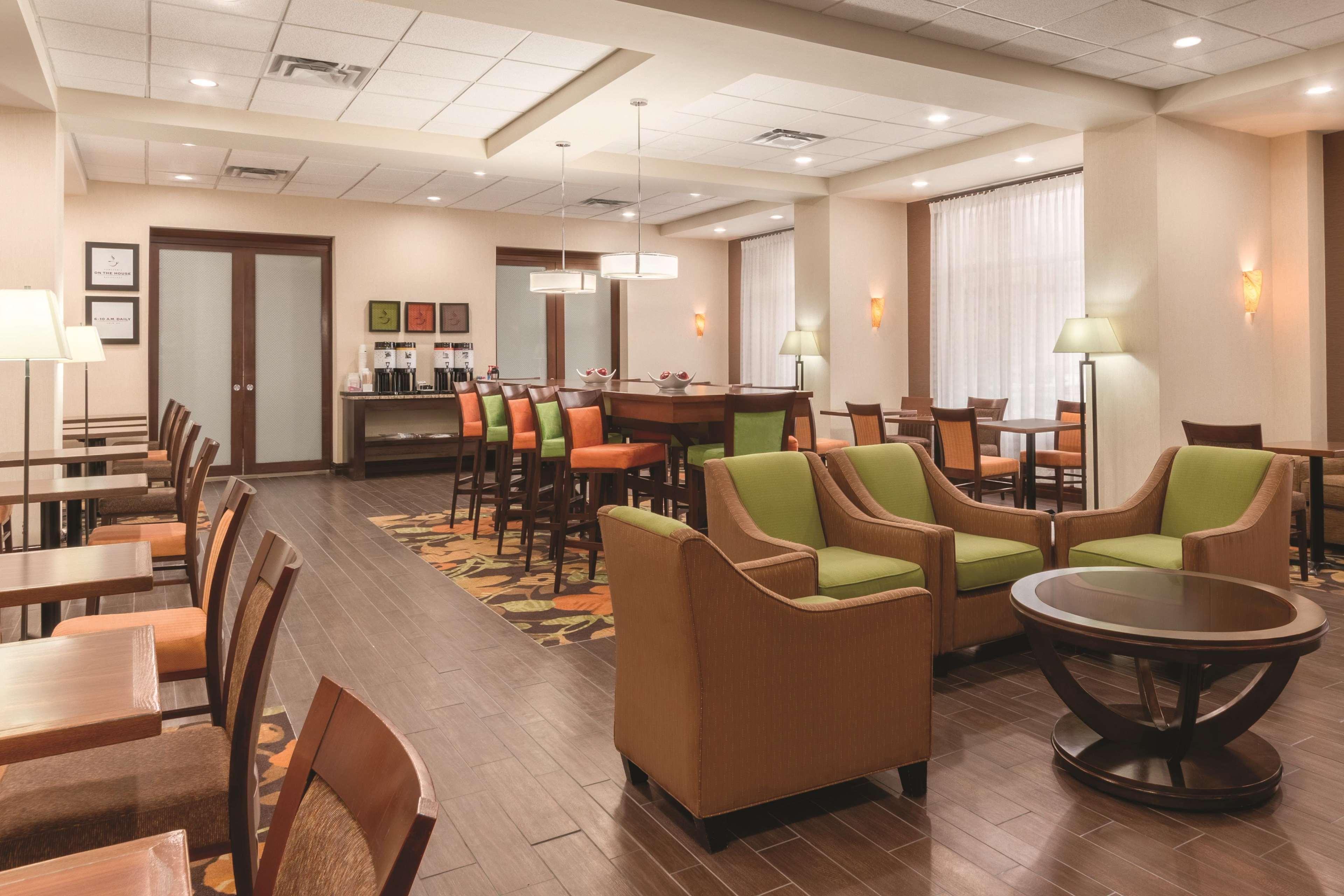 Hampton Inn By Hilton Edmonton South Extérieur photo