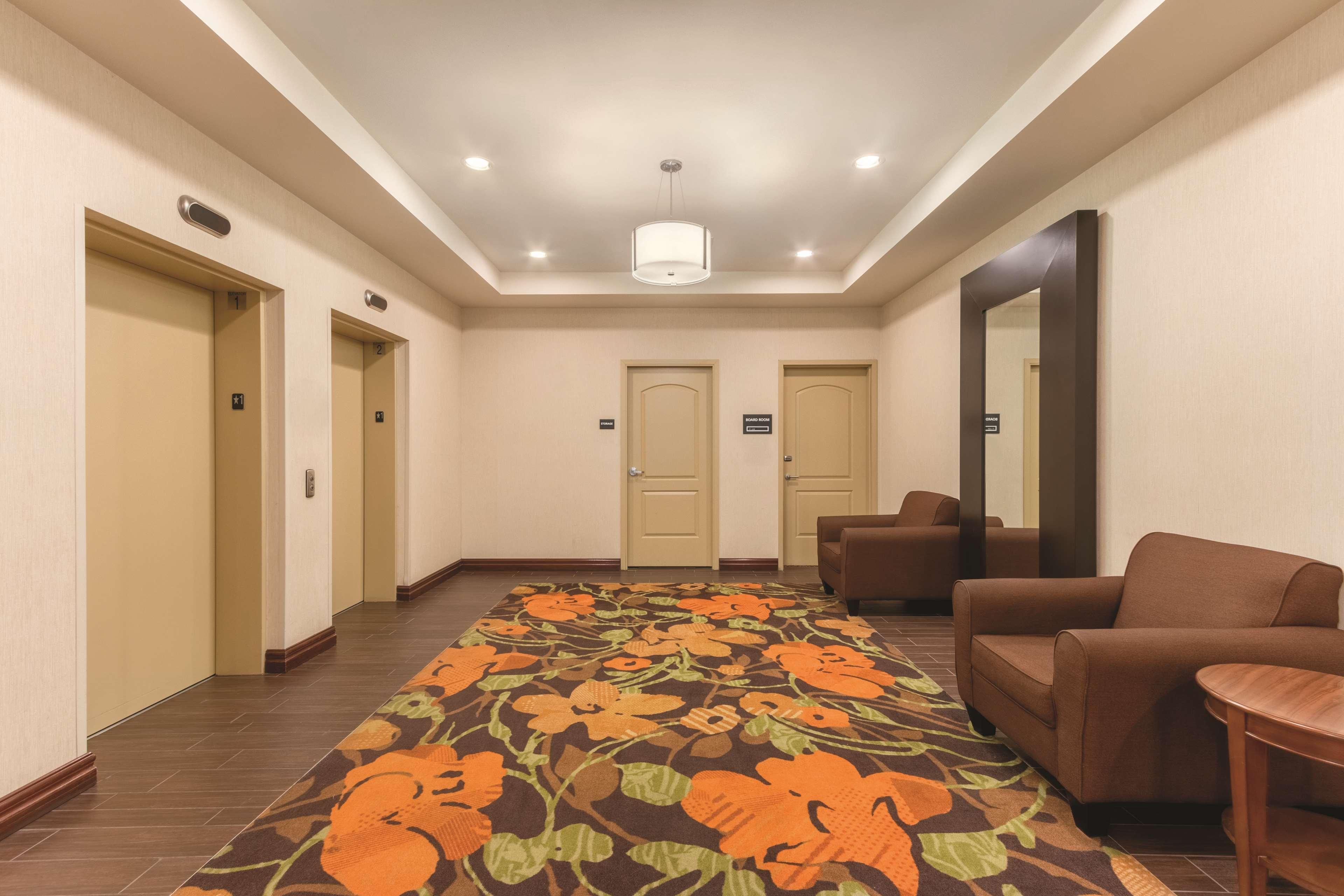 Hampton Inn By Hilton Edmonton South Extérieur photo