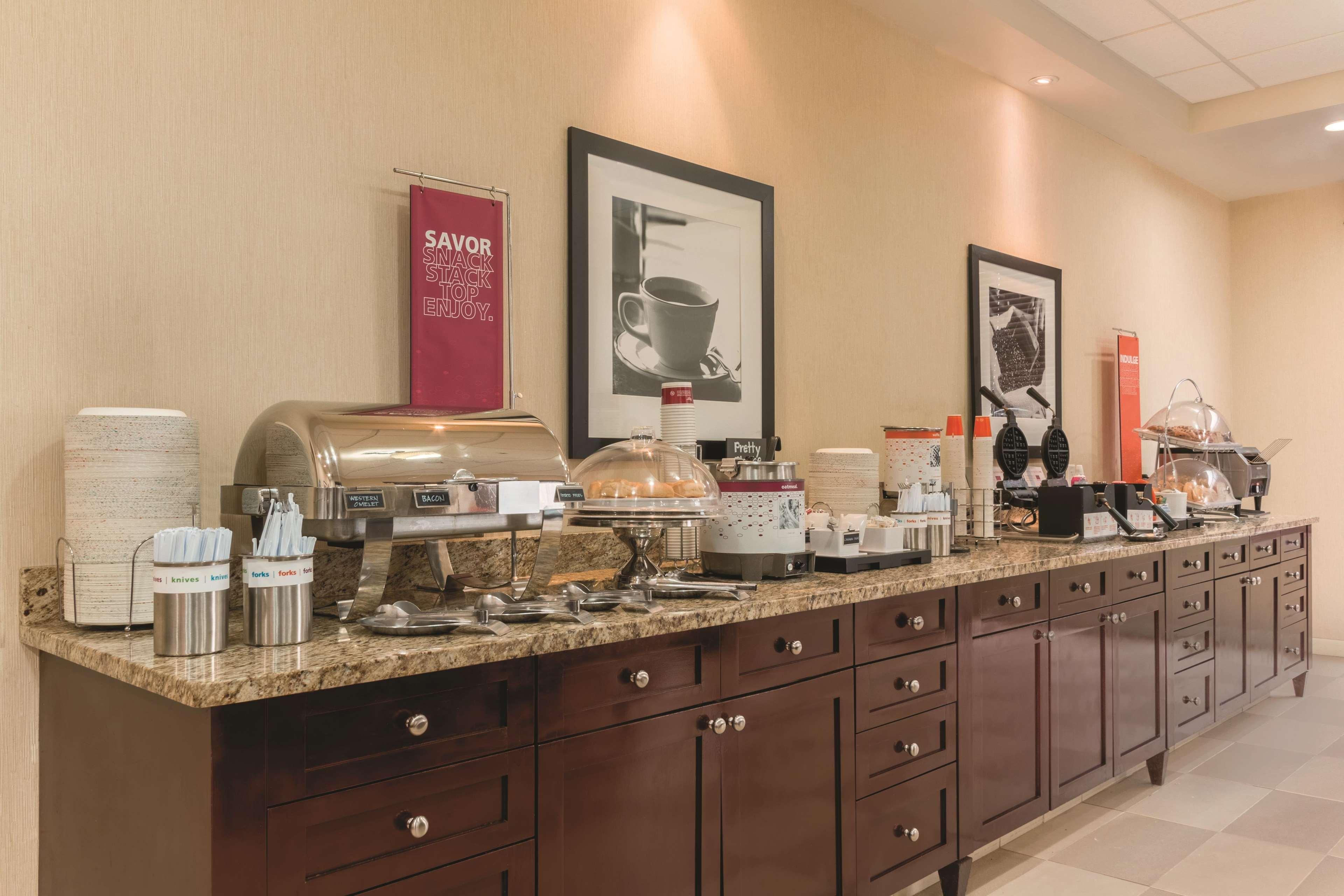 Hampton Inn By Hilton Edmonton South Extérieur photo