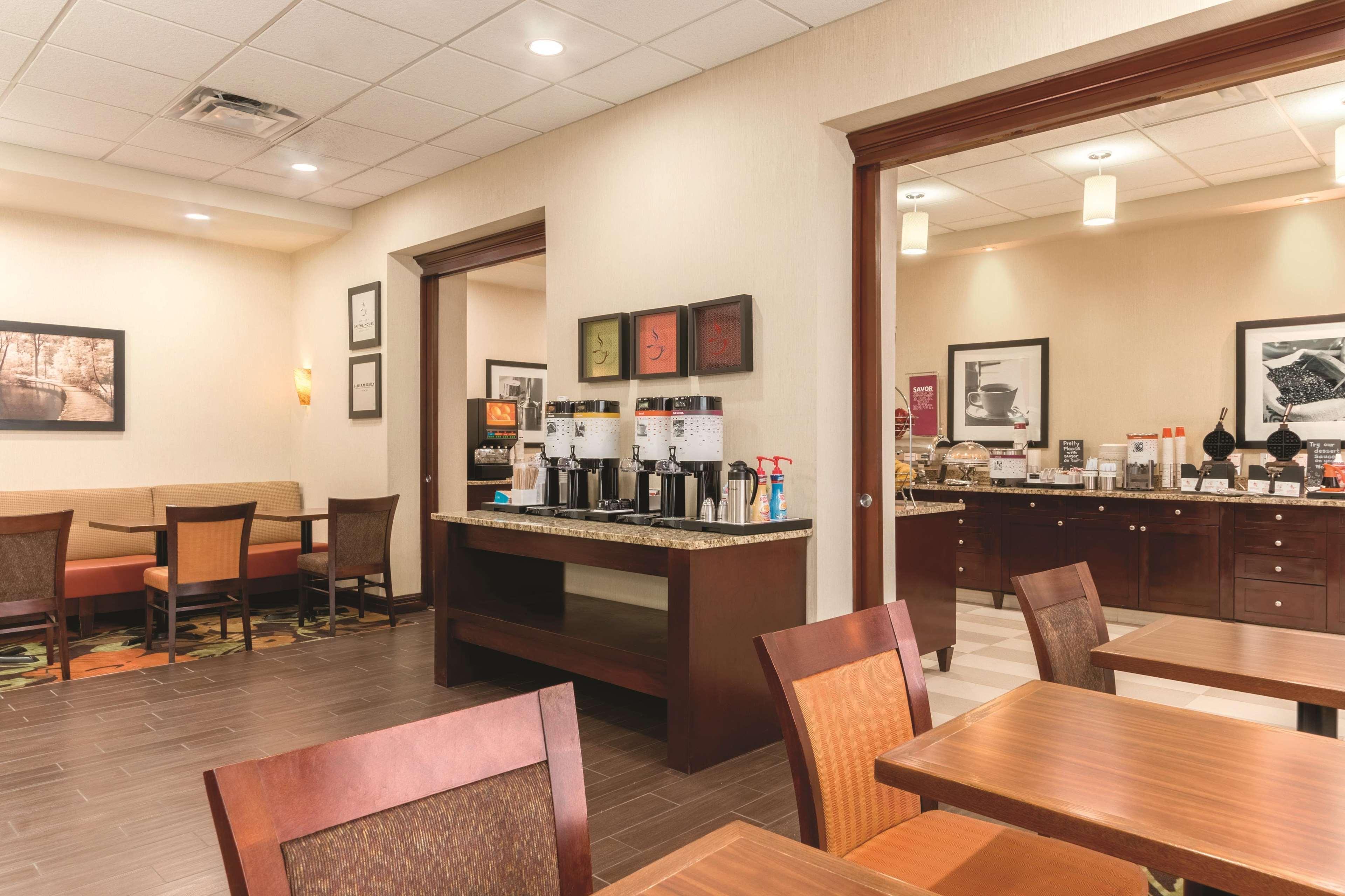 Hampton Inn By Hilton Edmonton South Extérieur photo