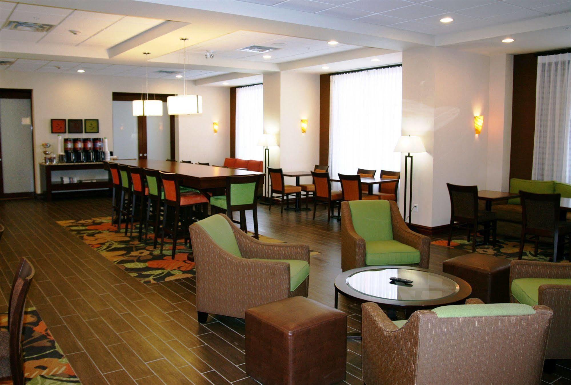 Hampton Inn By Hilton Edmonton South Extérieur photo