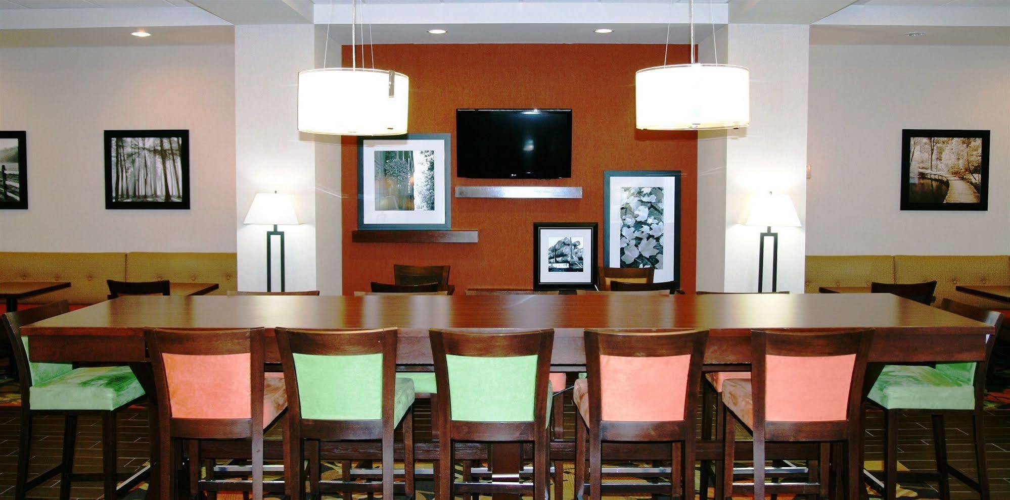 Hampton Inn By Hilton Edmonton South Extérieur photo